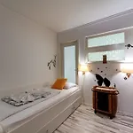Coli App Afrodita & Antonia Apartamento