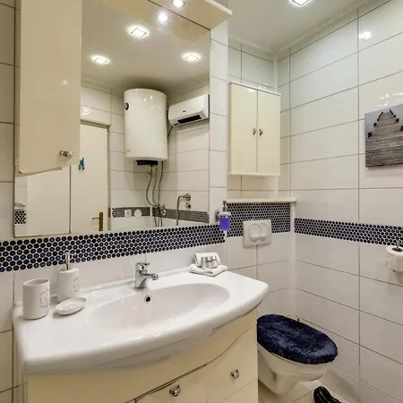 Coli App Afrodita & Antonia Apartment