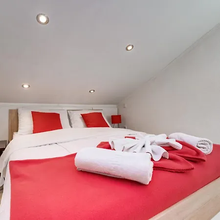 Coli App Afrodita & Antonia *