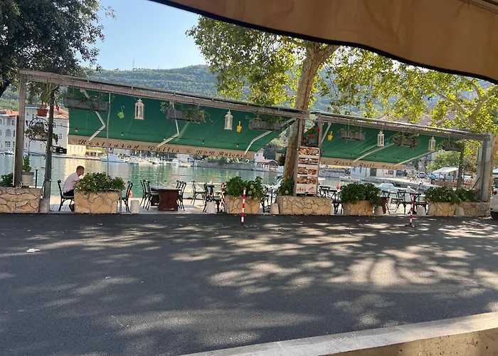 Coli App Afrodita & Antonia *