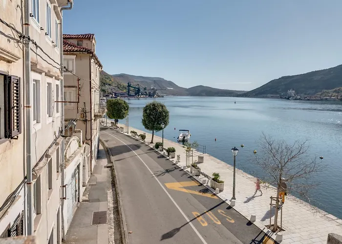 Coli App Afrodita & Antonia