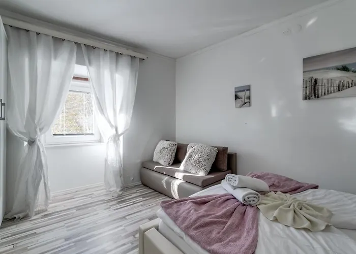 Coli App Afrodita & Antonia Bakar