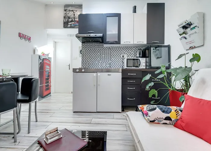 Coli App Afrodita & Antonia