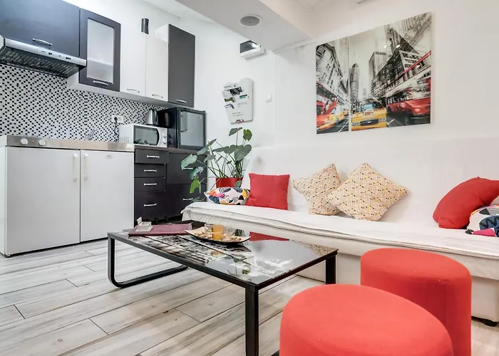 Coli App Afrodita & Antonia Bakar