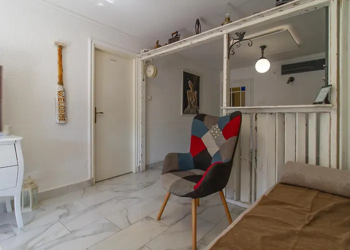 Coli App Afrodita & Antonia * Bakar