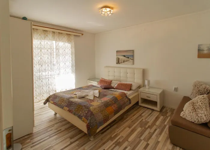 Coli App Afrodita & Antonia *