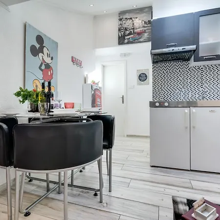 Apartament Coli App Afrodita & Antonia *