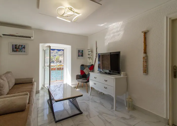 Coli App Afrodita & Antonia